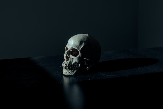 Dream interpretation of a dead person